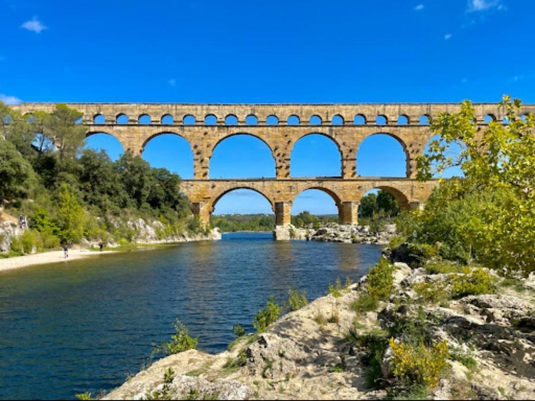Maison De Village Familiale Pont Du Gard, Toit Terrasse, Barbecue, Fibre Vers Pont du Gard Ngoại thất bức ảnh